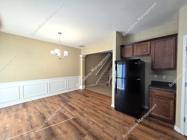 Building Photo - 1722 Coleville Oak Ln