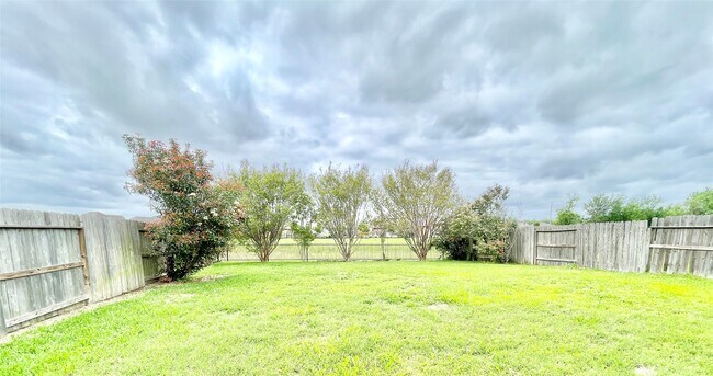 Building Photo - 910 Pickett Hill Ln