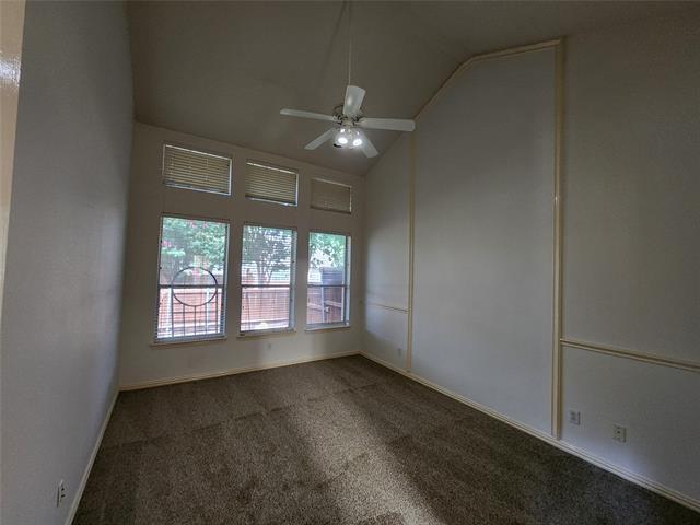 Building Photo - 9829 Castlewood Dr