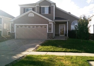 Building Photo - BRIGHT AND BEAUTIFUL 2 STORY HOME