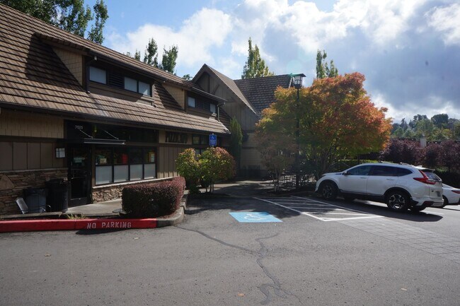 Building Photo - 2738 NW Kennedy Ct