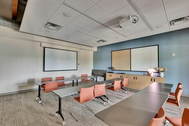 Building Photo - 9937 Comely Bnd
