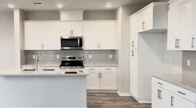 Building Photo - 9752 New Frst Ln