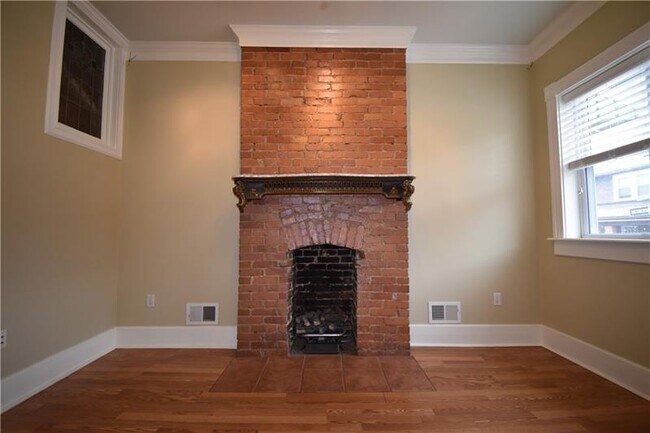 Building Photo - 4214 Post St