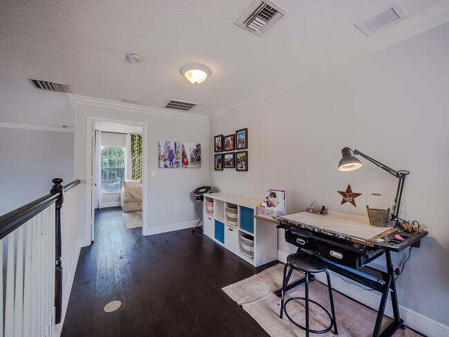 Building Photo - 6673 Eagle Ridge Dr