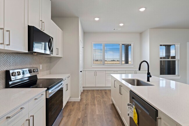 Building Photo - AVAILABLE NOW! NEW LUXURIOUS TRIPLEX LOCATED ON 1-ACRE LOT IN MIDLOTHIAN, TX!