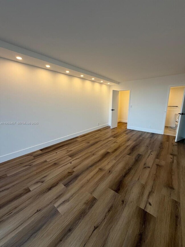 Building Photo - 701 Three Islands Boulevard