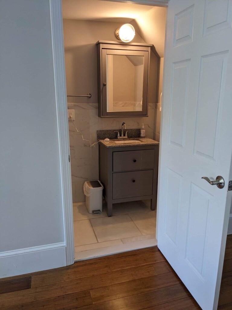 Building Photo - 318 Concord Ave