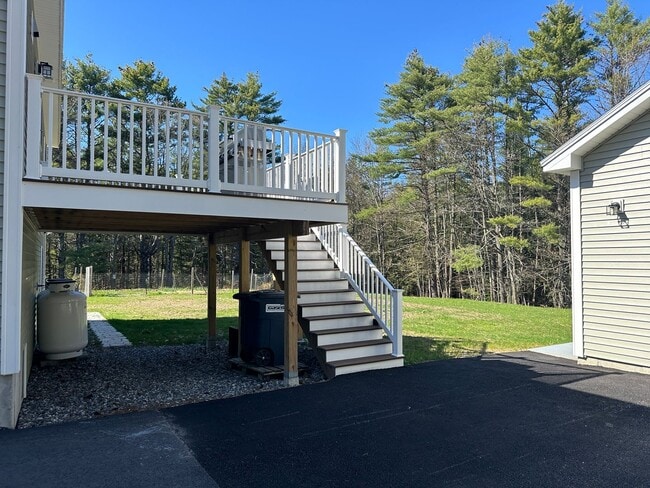 Building Photo - Newly Built! Spacious 4BR 2 Bath House