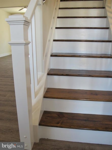 Building Photo - 43 Lee St