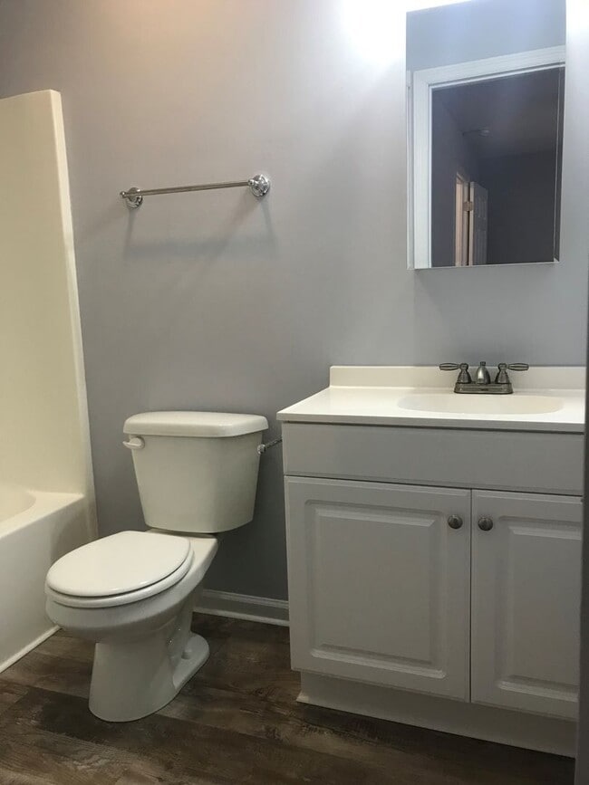 Building Photo - Charming 3 Bed 2 Bath Home In Columbia!