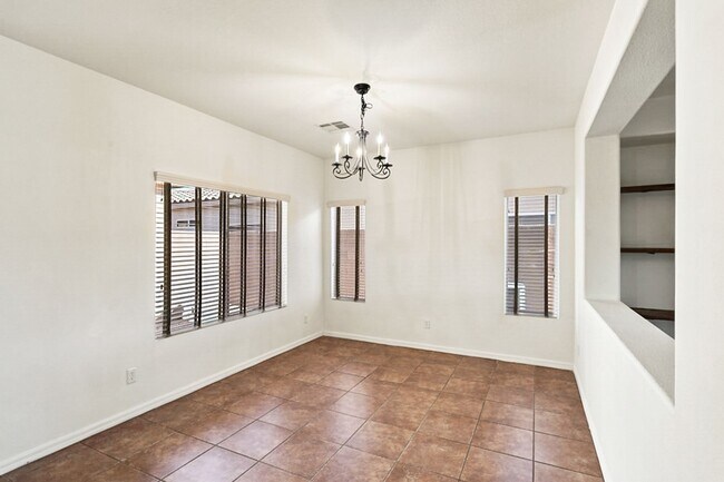 Building Photo - Lovely Northwest Gated Community Home