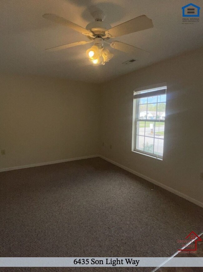 Building Photo - 6435 Son Light Way