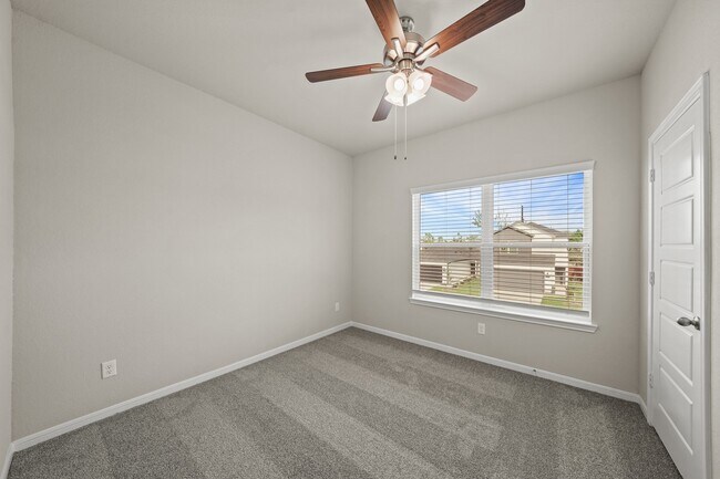Building Photo - 15021 Alkay St