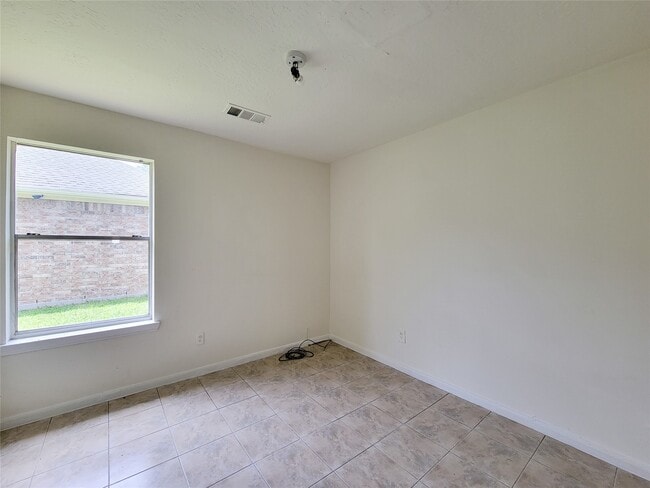 Building Photo - 3307 Pine Dust Ln