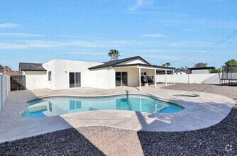 Building Photo - 8117 E Osborn Rd