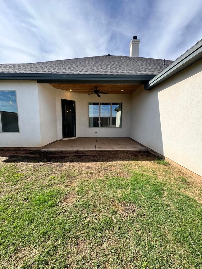 Building Photo - 23 Wilshire Blvd