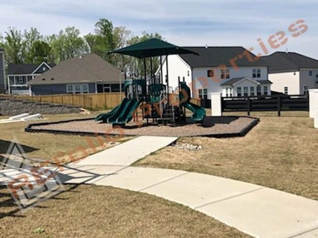 Building Photo - 9104 Kitchin Farms Wy