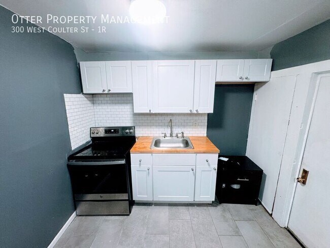 Building Photo - 300 W Coulter St