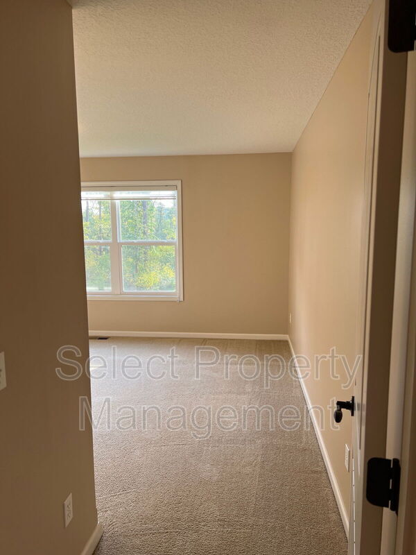 Building Photo - 12860 Starling Cove