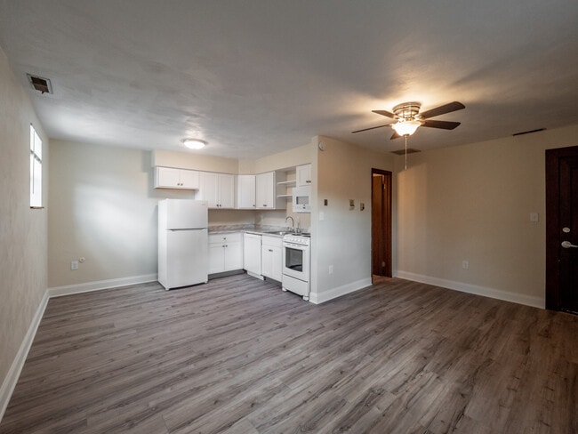 Building Photo - Ridgeview Apartments