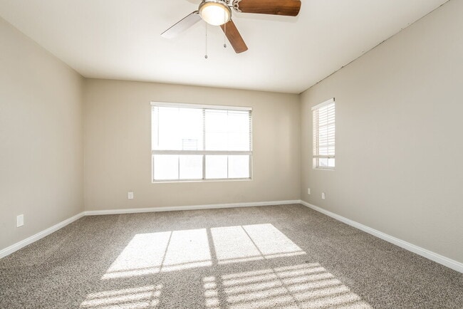 Building Photo - 2506 Influential Ct