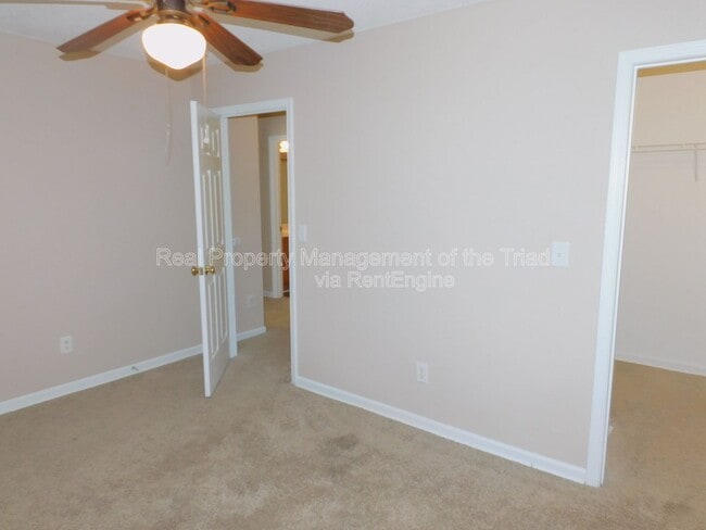 Building Photo - 5402 Carriage Woods Dr