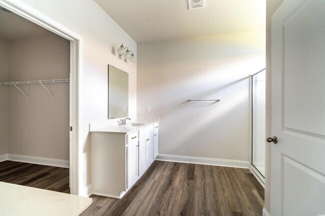 Building Photo - 816 Hibernation Wy