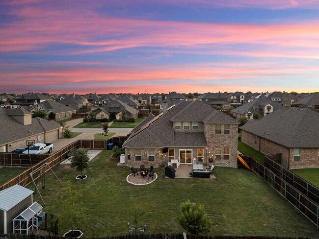 Building Photo - 1074 Waverly Dr