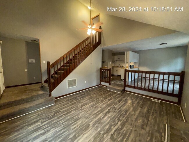 Building Photo - 6468 Kelmscot Ct