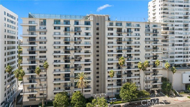 Building Photo - 10535 Wilshire Blvd