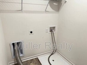 Building Photo - 6048 Bayonet Ln