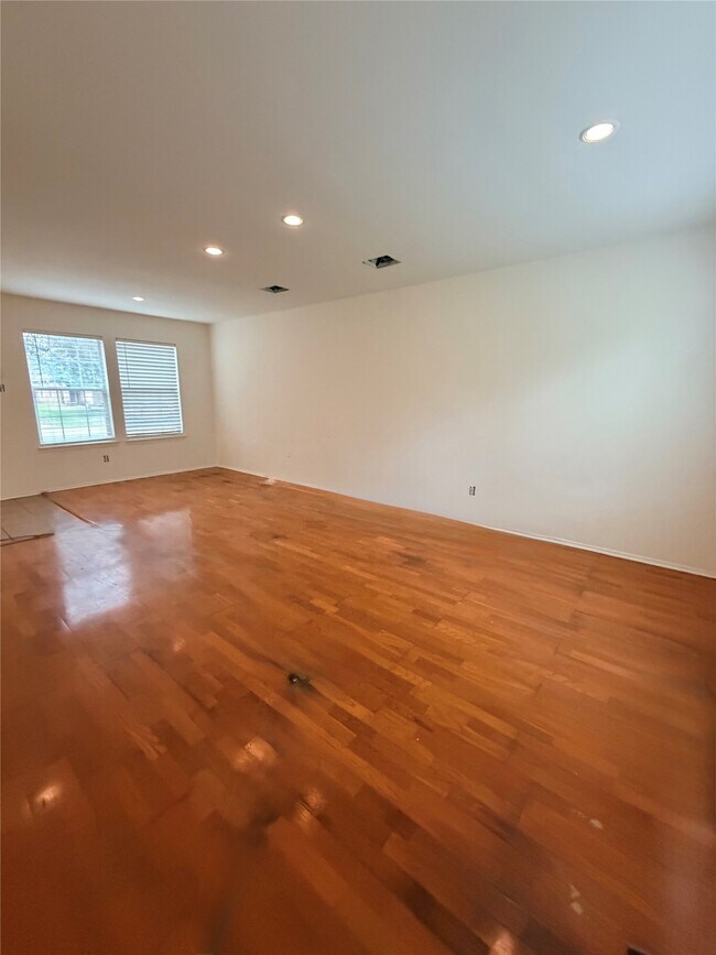 Building Photo - 22807 Red Leo Ln