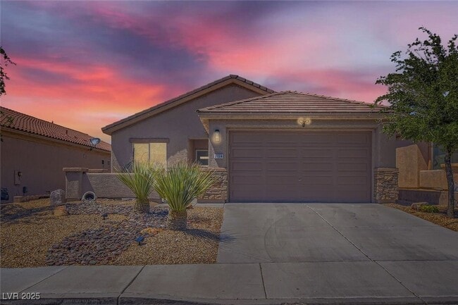 Building Photo - 2724 Mintlaw Ave