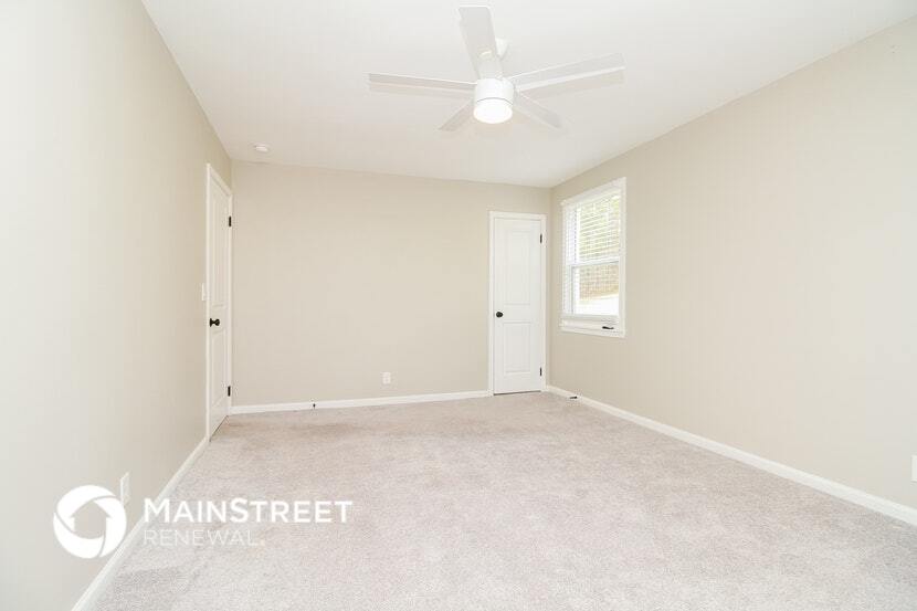 Building Photo - 405 Dahlia Dr