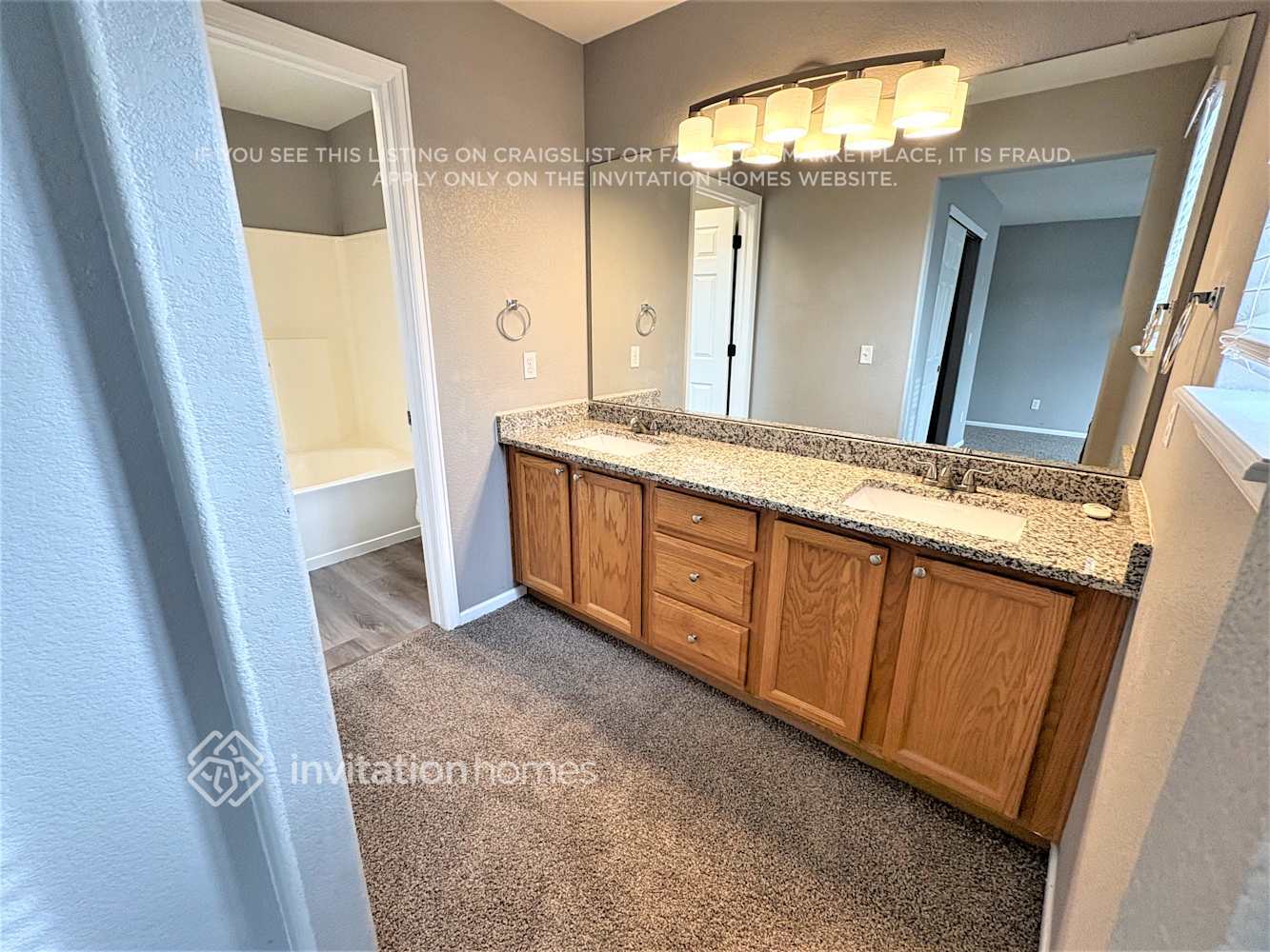 Building Photo - 3817 S Kirk Ct