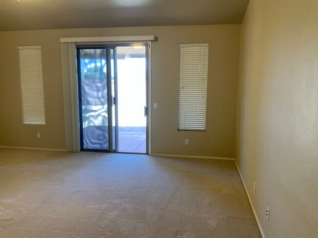 Building Photo - Great home on quiet cut-de-sac