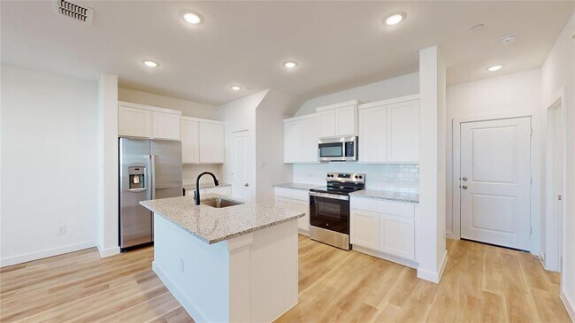 Building Photo - 2915 Parks Mccoy Ln