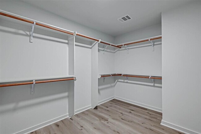 Building Photo - 3510 Contempo Dr