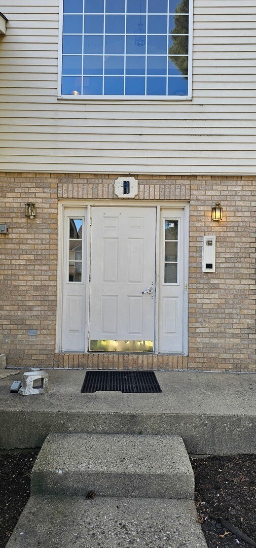 Primary Photo - 1 Acorn Ln