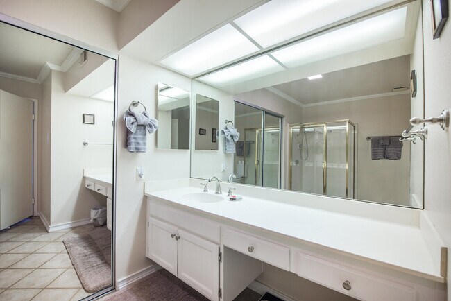 Building Photo - 28 Cll Encinitas