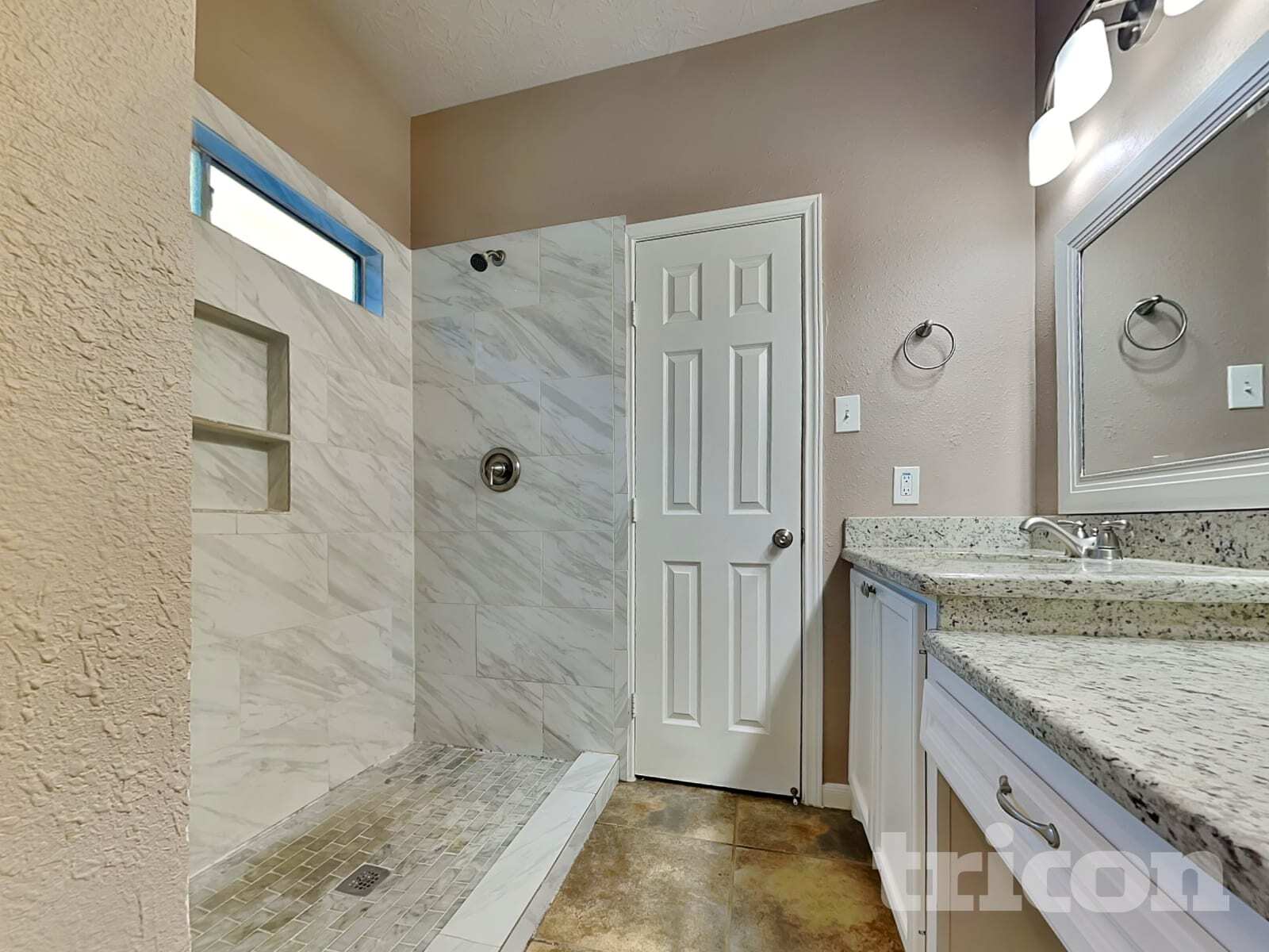 Building Photo - 25303 Laurel Green St