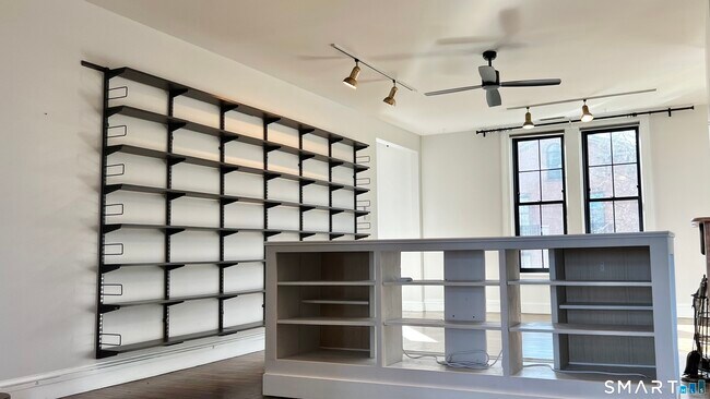 Building Photo - 34-36 Charter Oak Pl