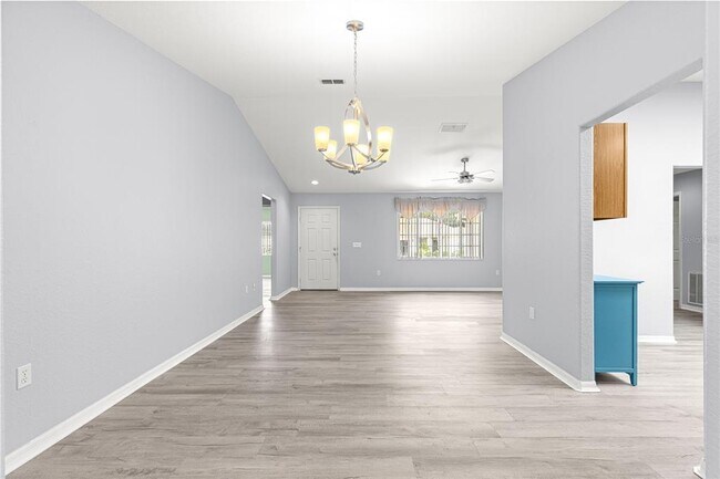 Building Photo - 9891 SE 138th Loop