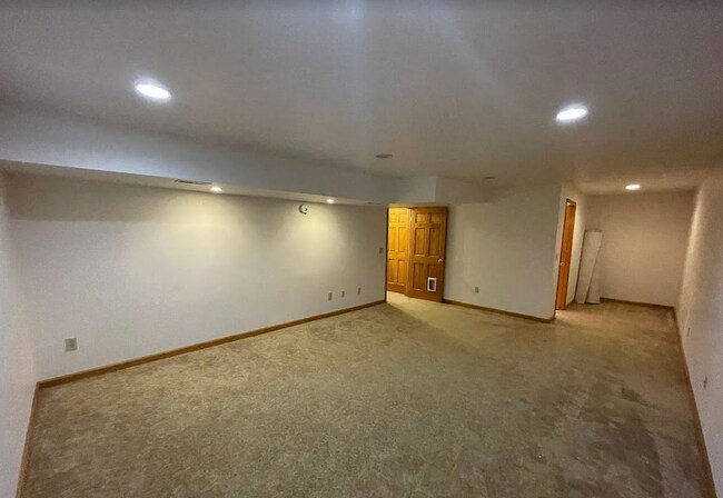 Building Photo - 16134 Silver Shadow Ln