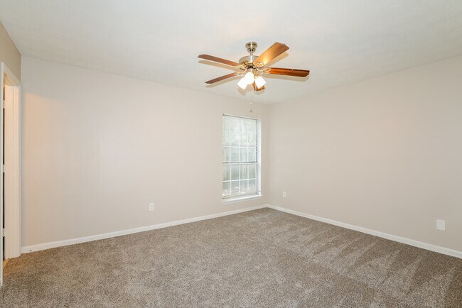 Building Photo - Beautiful 3-Bedroom Home with 2-Car Garage