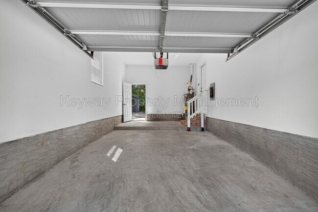 Building Photo - 2712 Fair Oak Ct