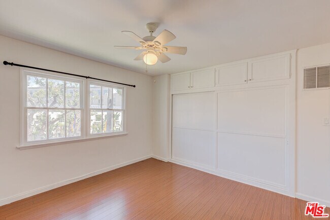 Building Photo - 1643 N Formosa Ave