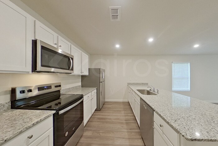 Building Photo - 380 Ironwood Ct