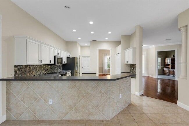 Building Photo - 11011 Hyacinth Pl